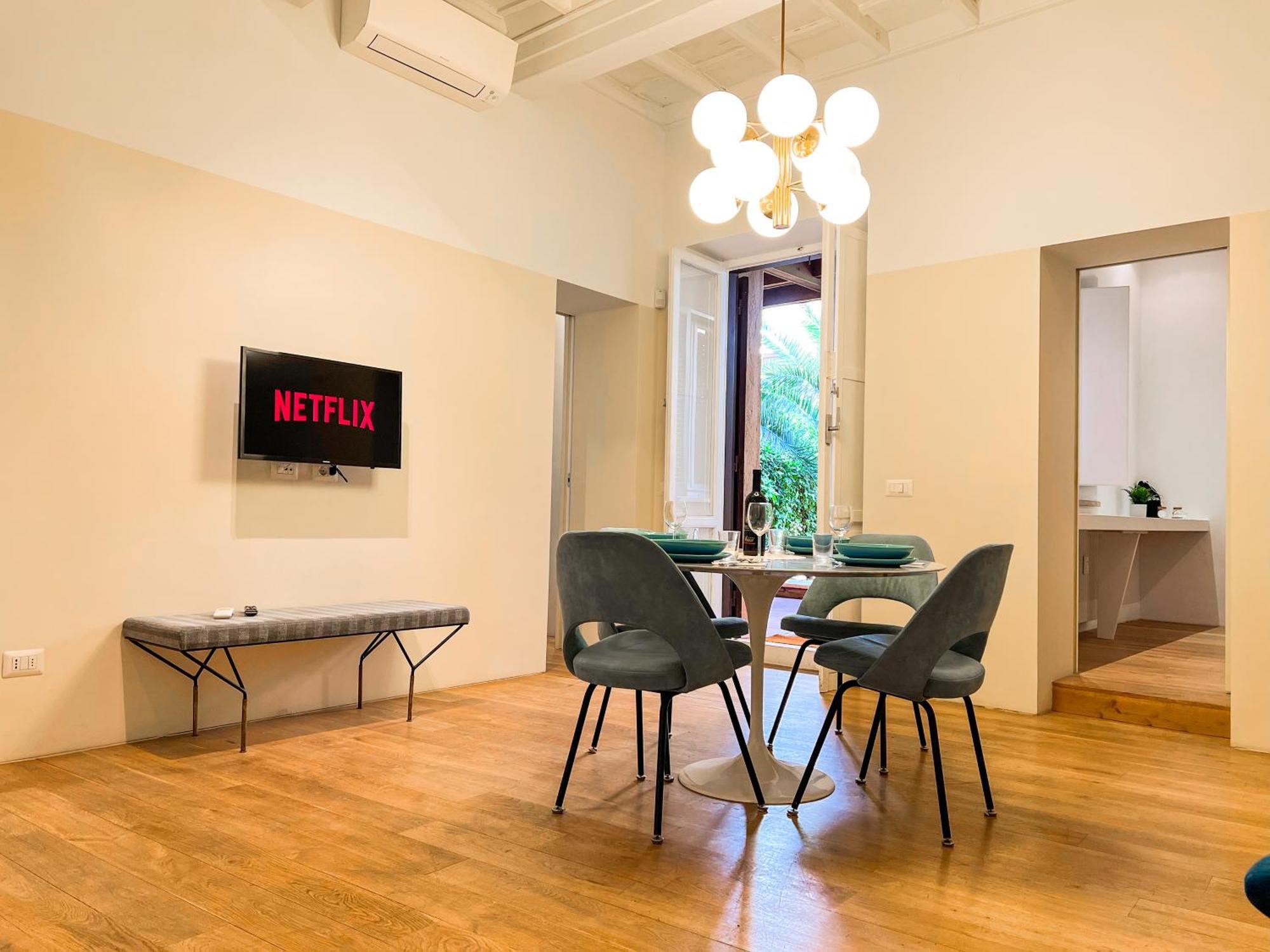 Luxury House & Secret Garden - Strategic Location, 100M To Metro B Apartment Rome Bagian luar foto